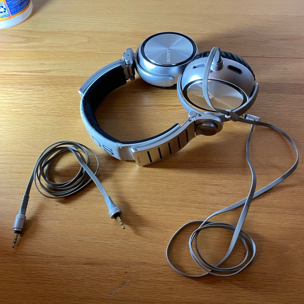 Sony extra bass MDR-XB920/B